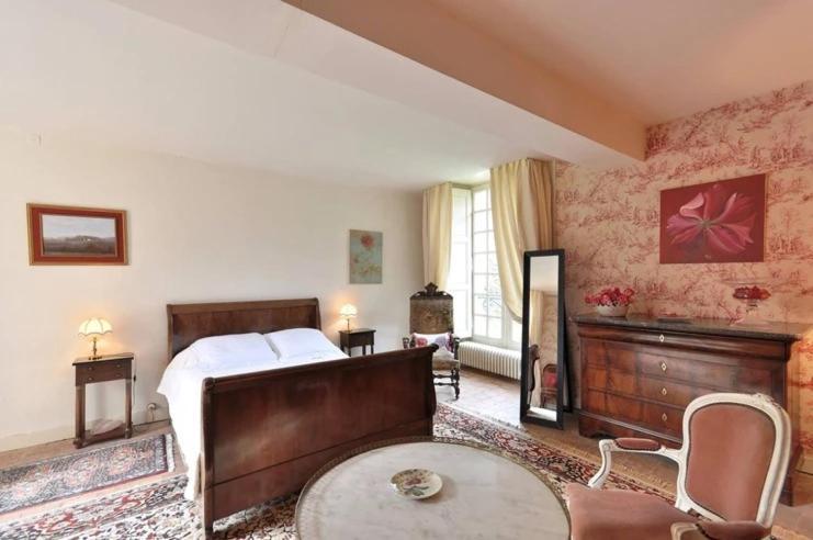Du Vignoble A L'Atlantique - Chateau Cassemichere Gite La Chapelle-Heulin Екстериор снимка